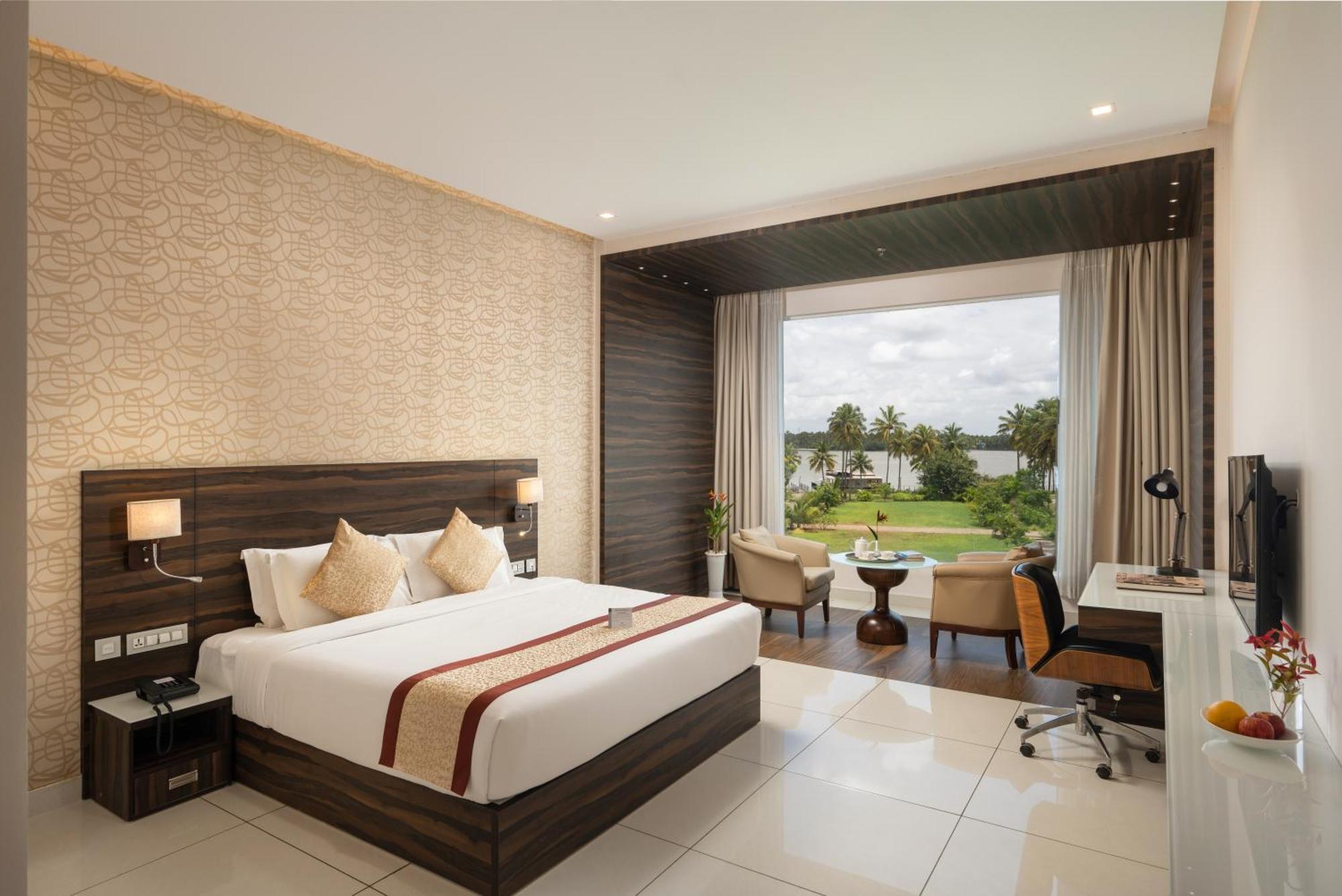 Blue Serene Resort Guruvāyūr Dış mekan fotoğraf